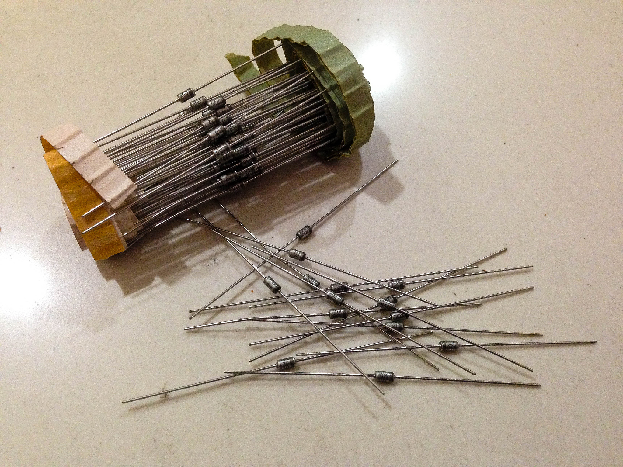 元件的工作外特性是什么