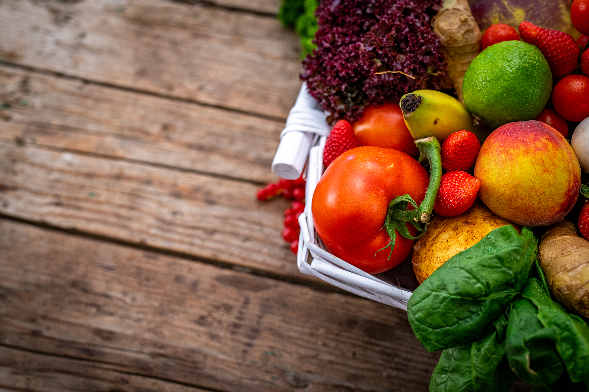 荣格牌螺旋藻片适合哪些人群？