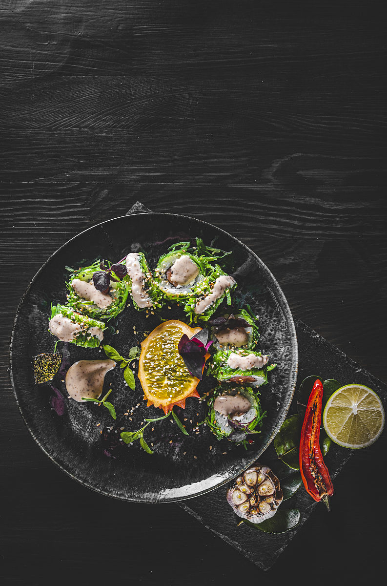 实木餐桌价格多少钱？影响实木餐桌价格的因素有哪些？