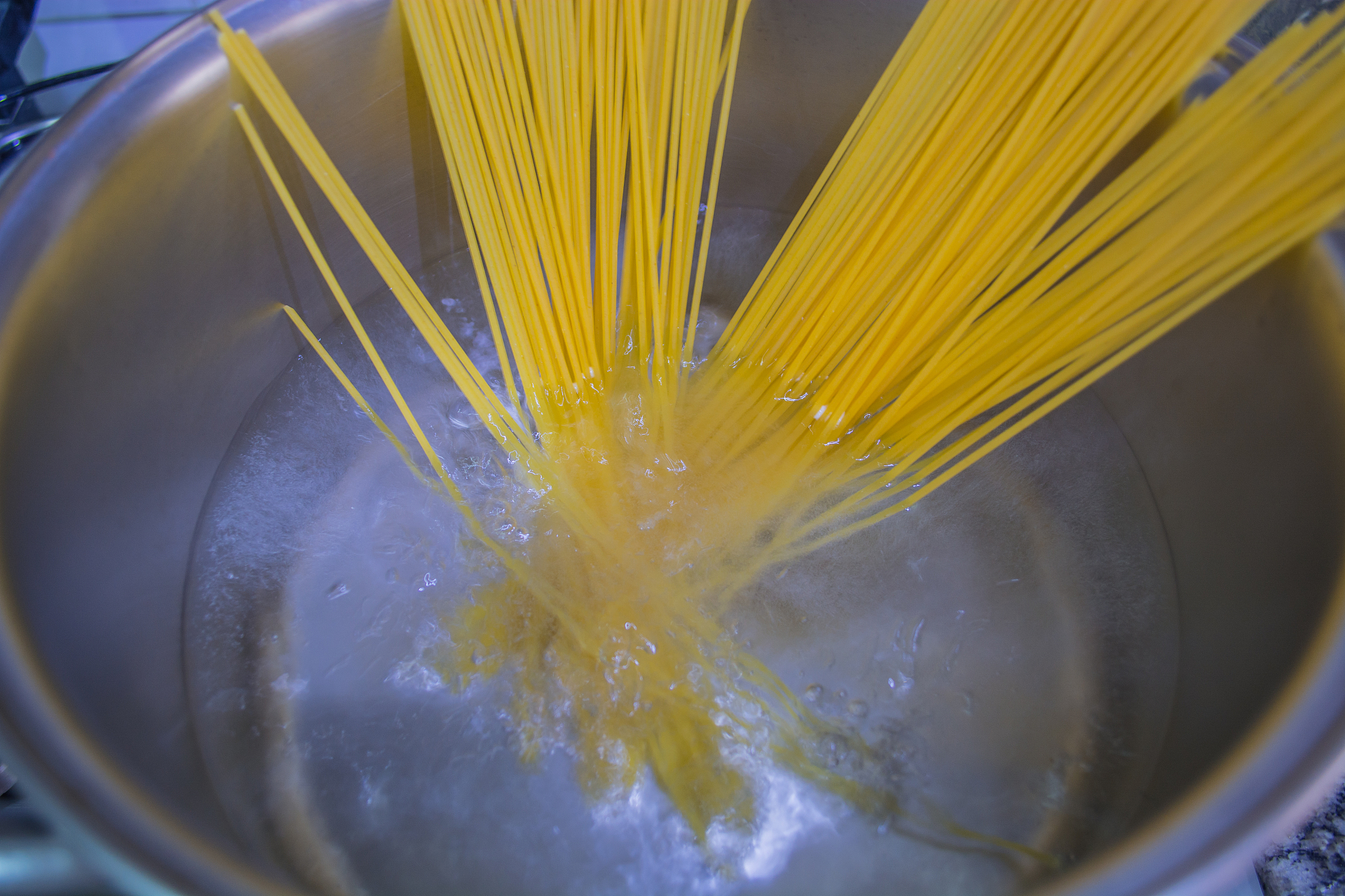 方便面油炸工艺中前后点油温控制的重要性