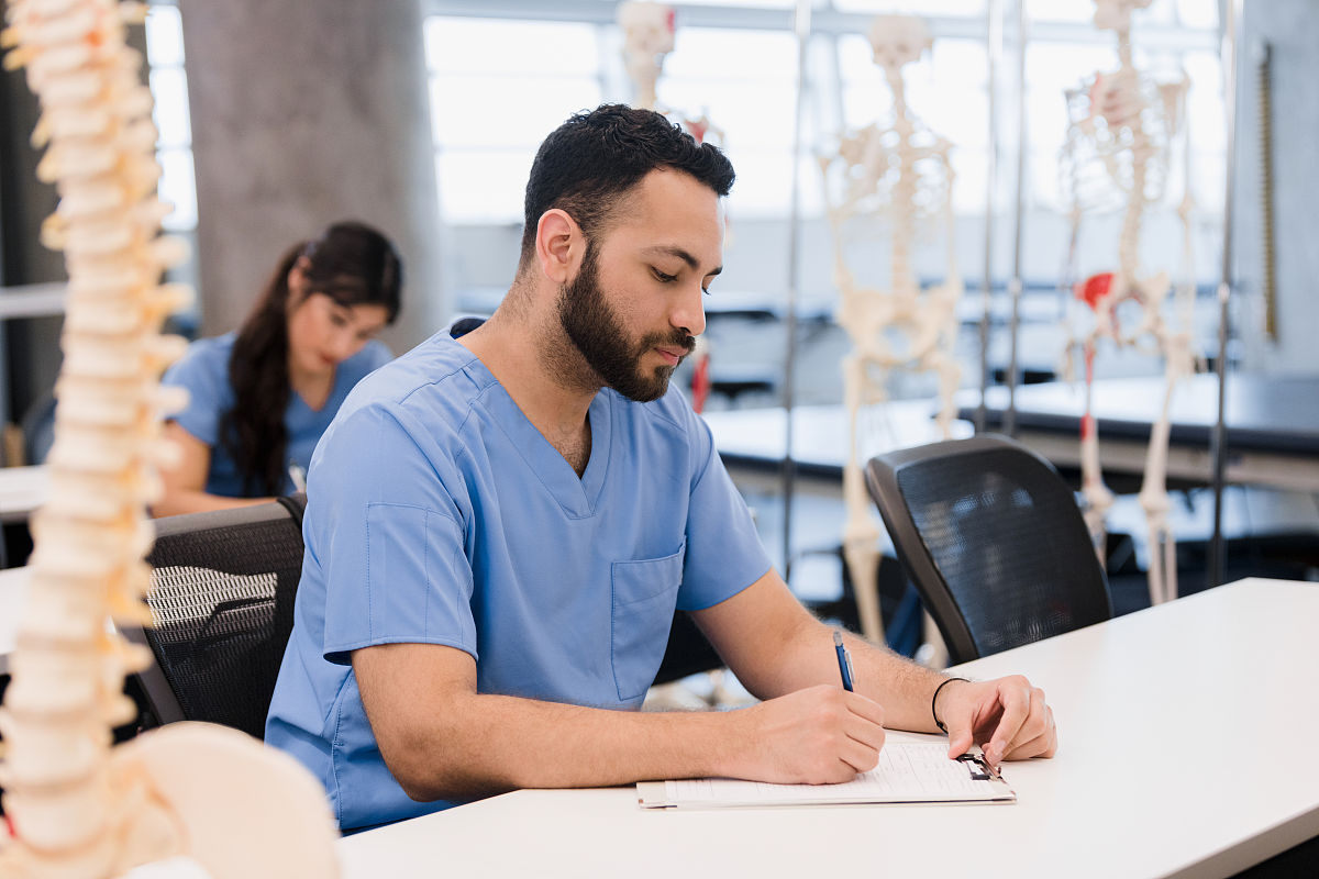 Bruce 升职 CTE：五年努力终获认可