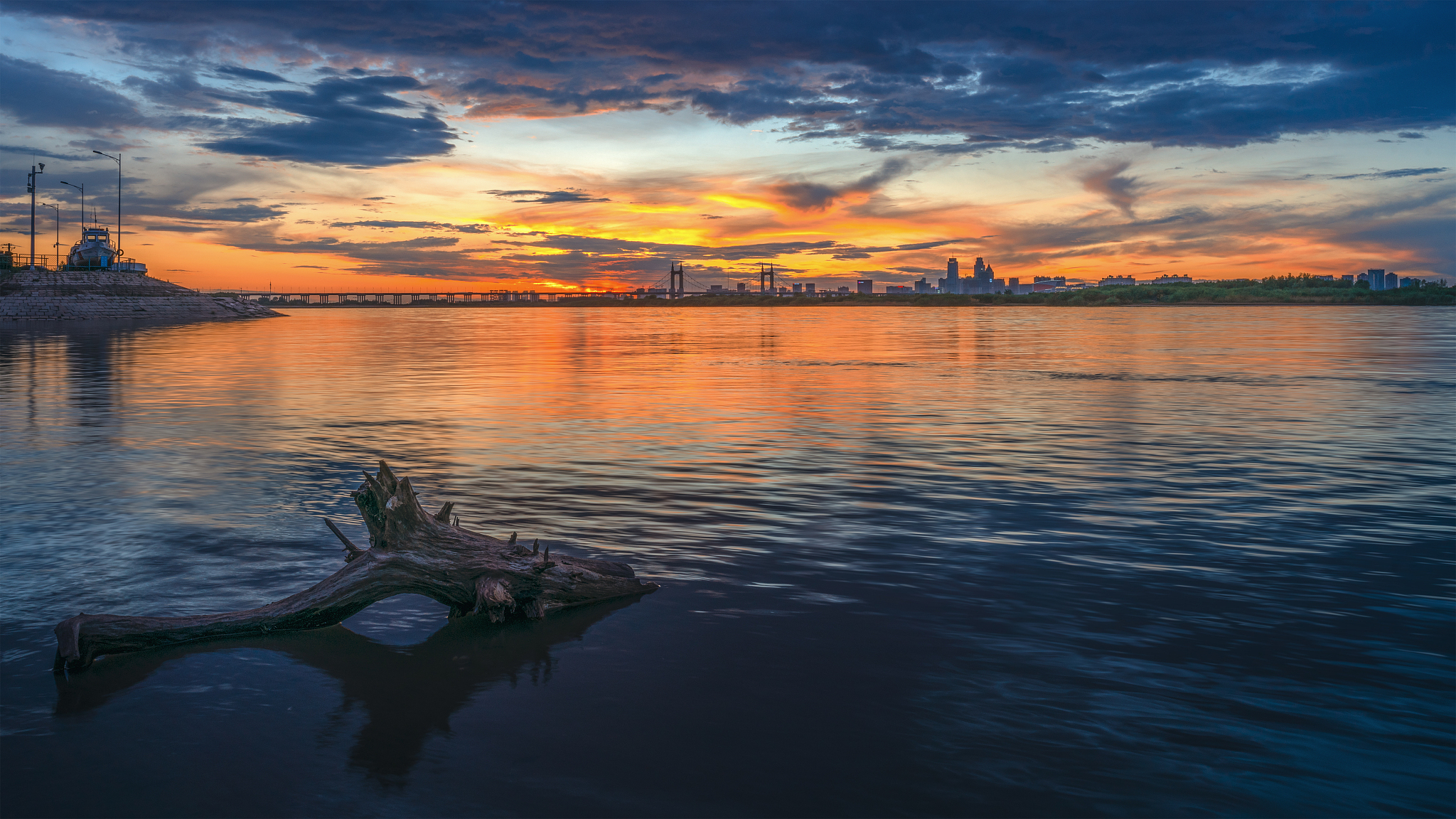 中国概况：首都、人口、面积、主要河流