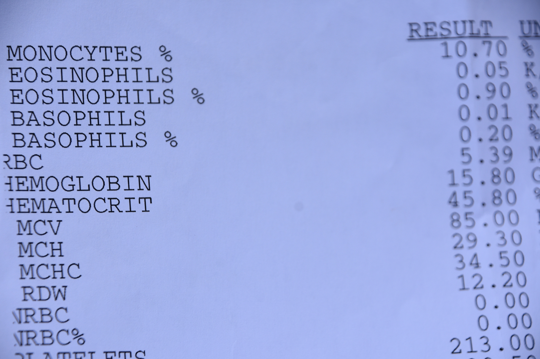 先有字符串s=a bababbaa 有多少不同的子串？