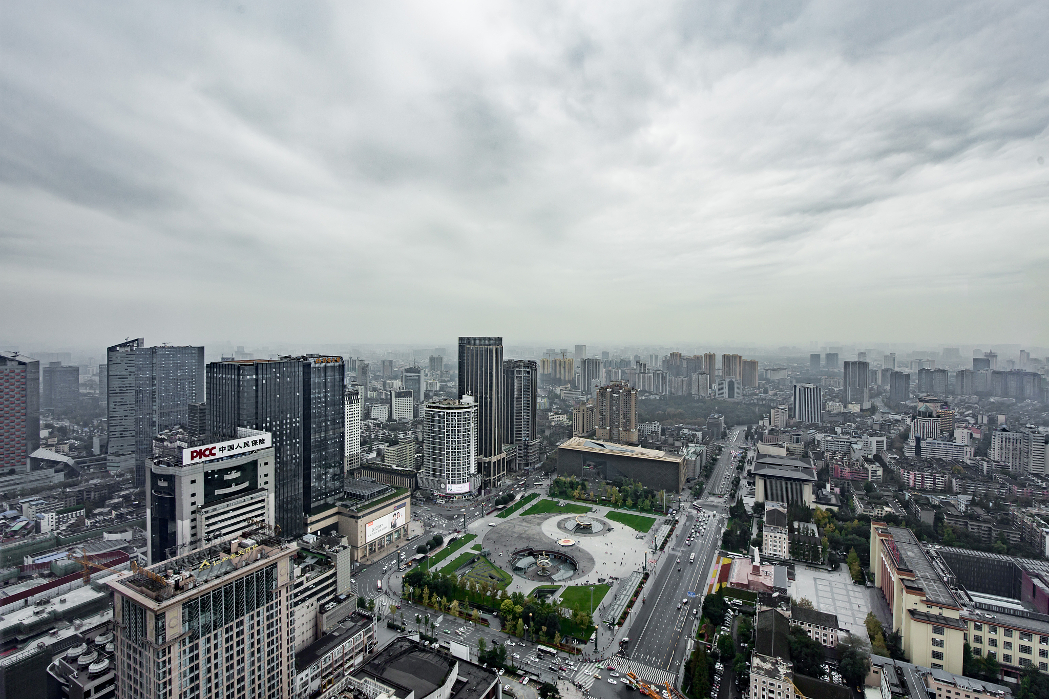 成都今日天气预报 - 实时多云气温