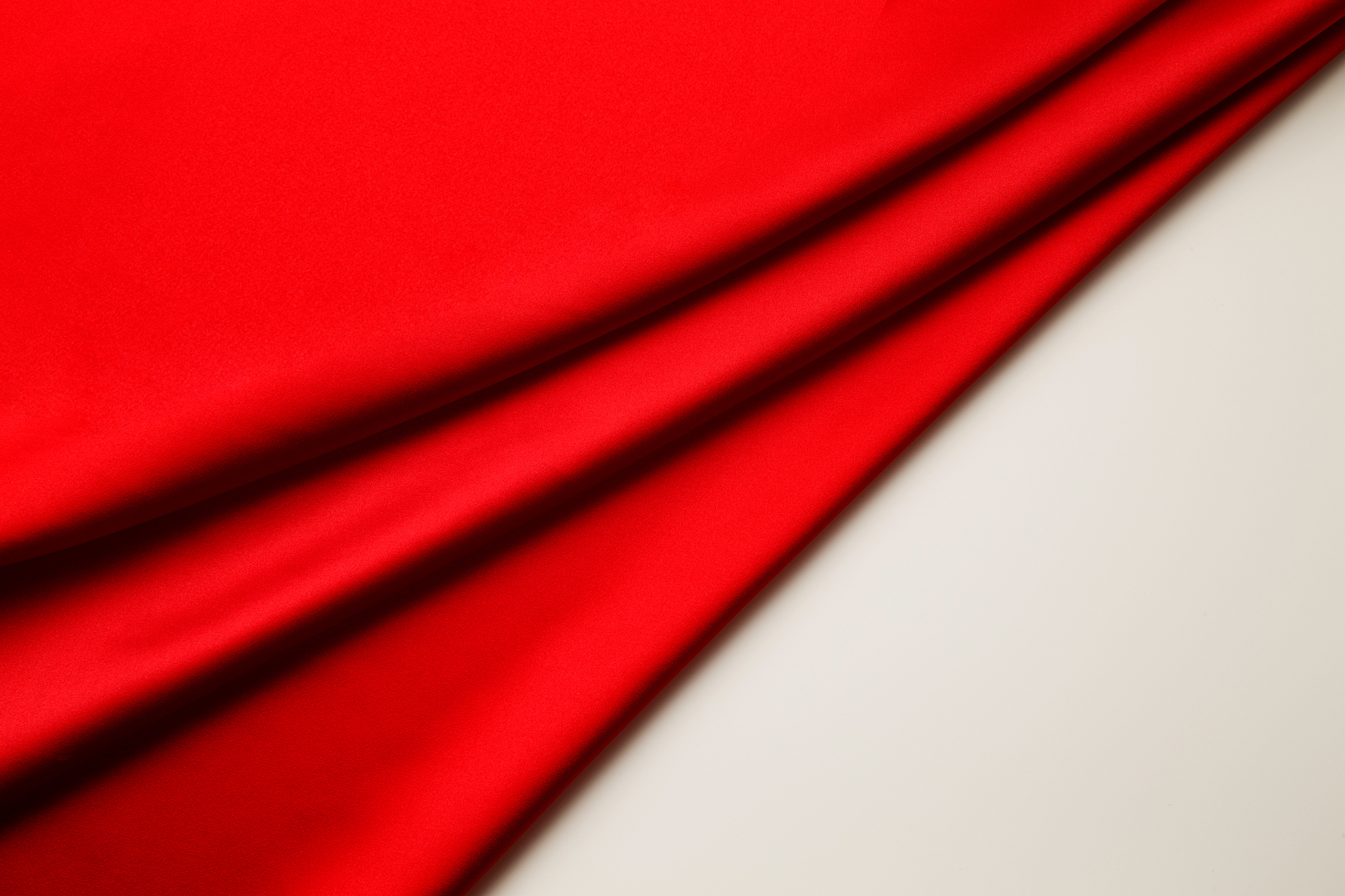 广东省丝绸职业技术学校2022年招生简章