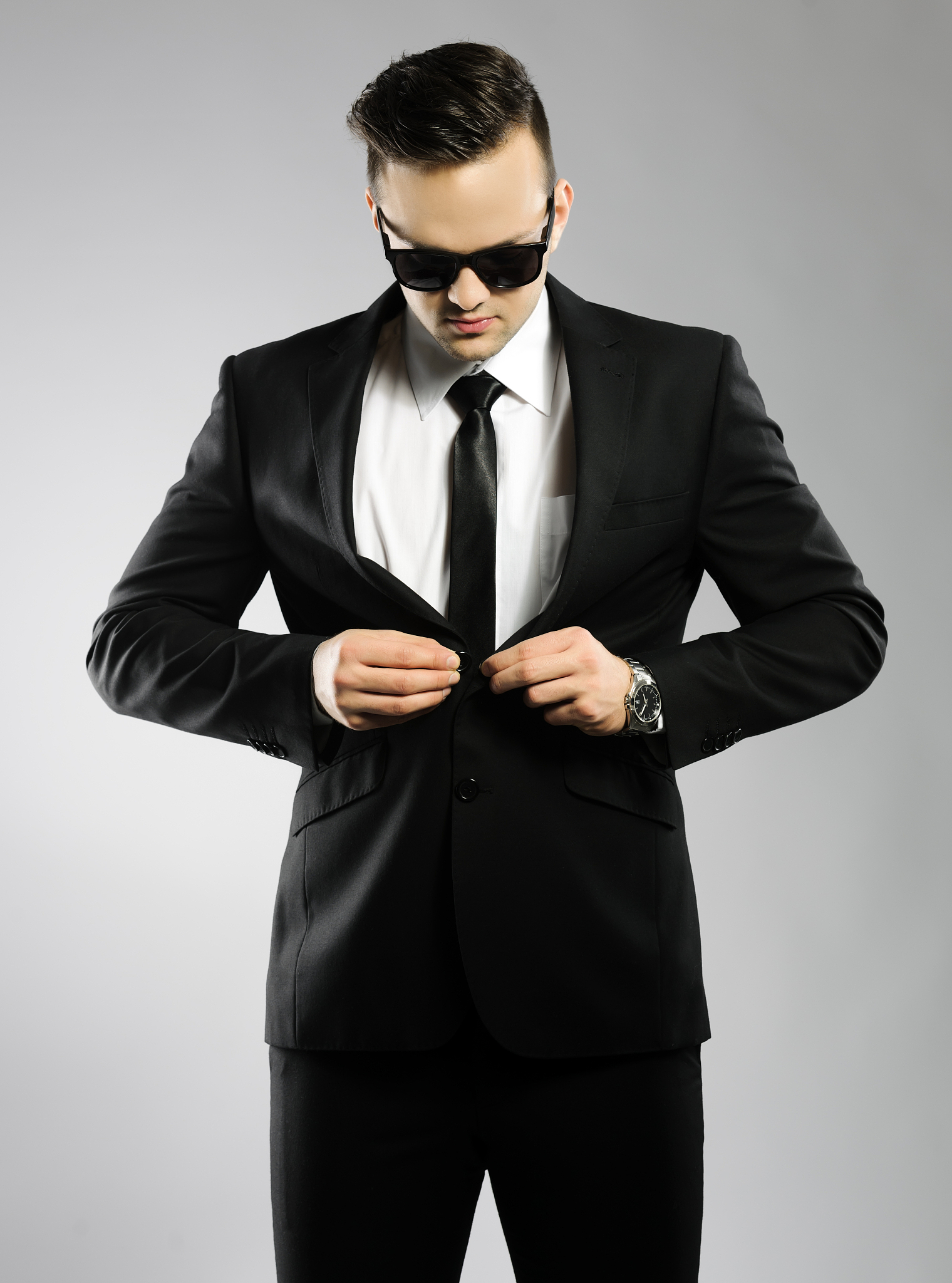 同志西装，展现自我，自信前行