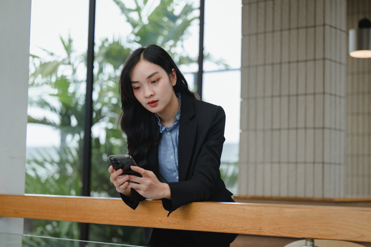 同事手机里一张模糊的照片，却让我陷入沉思