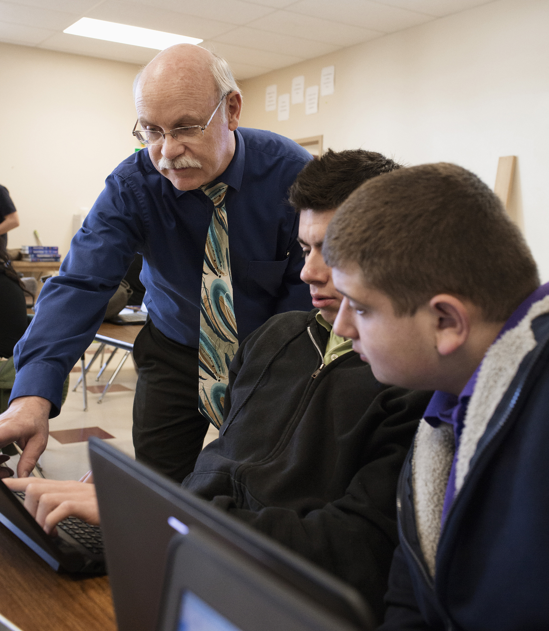 四川省信息通信学校招生办联系方式：电话、地址