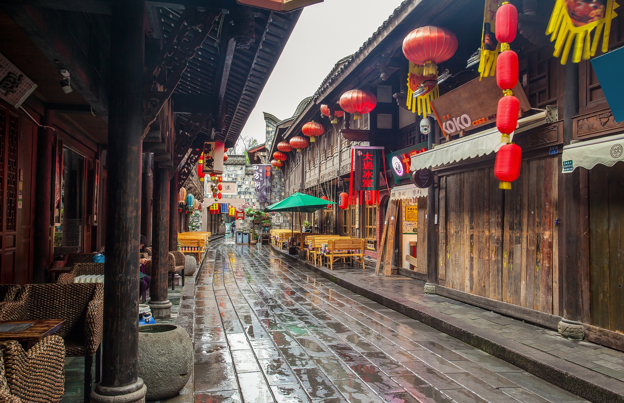 成都华夏旅游商务学校城市轨道交通运营服务专业可以选择哪些就业方向