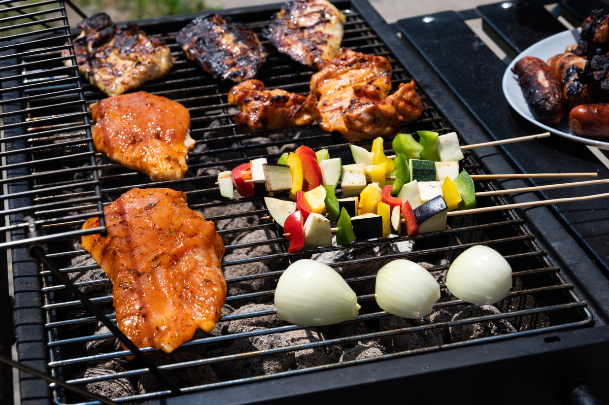 🔥 夏日烧烤盛宴：解锁BBQ的美味密码，从经典到创意，总有一款适合你！