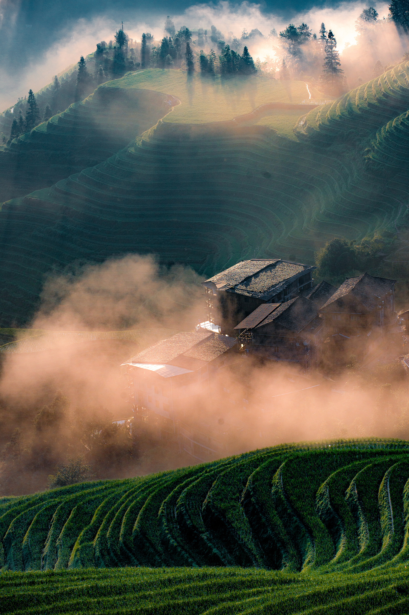 来桂林旅游能享受优惠政策吗帮我用210字详细描述