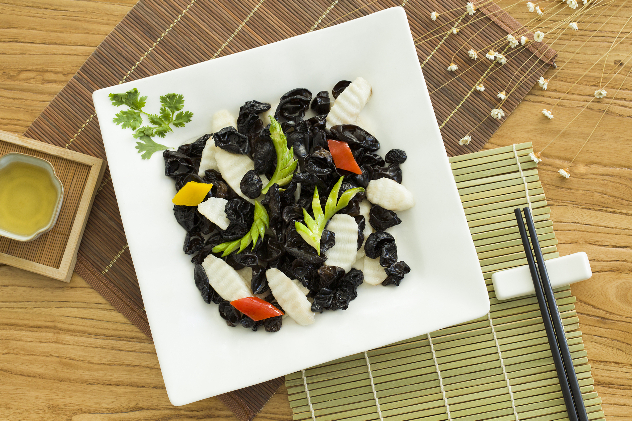 红薯和木耳能一起吃吗？营养搭配功效大揭秘！