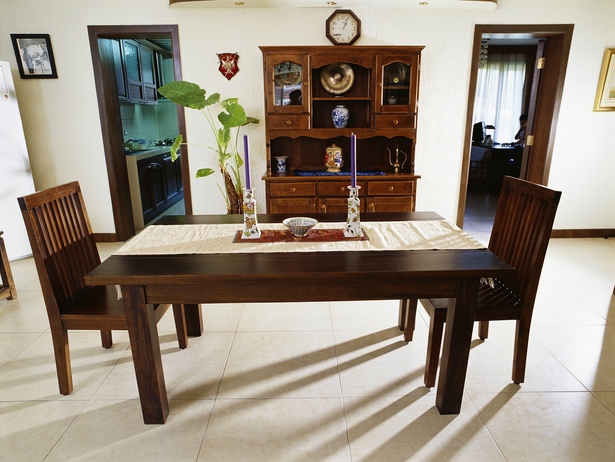 dining room table and chairs