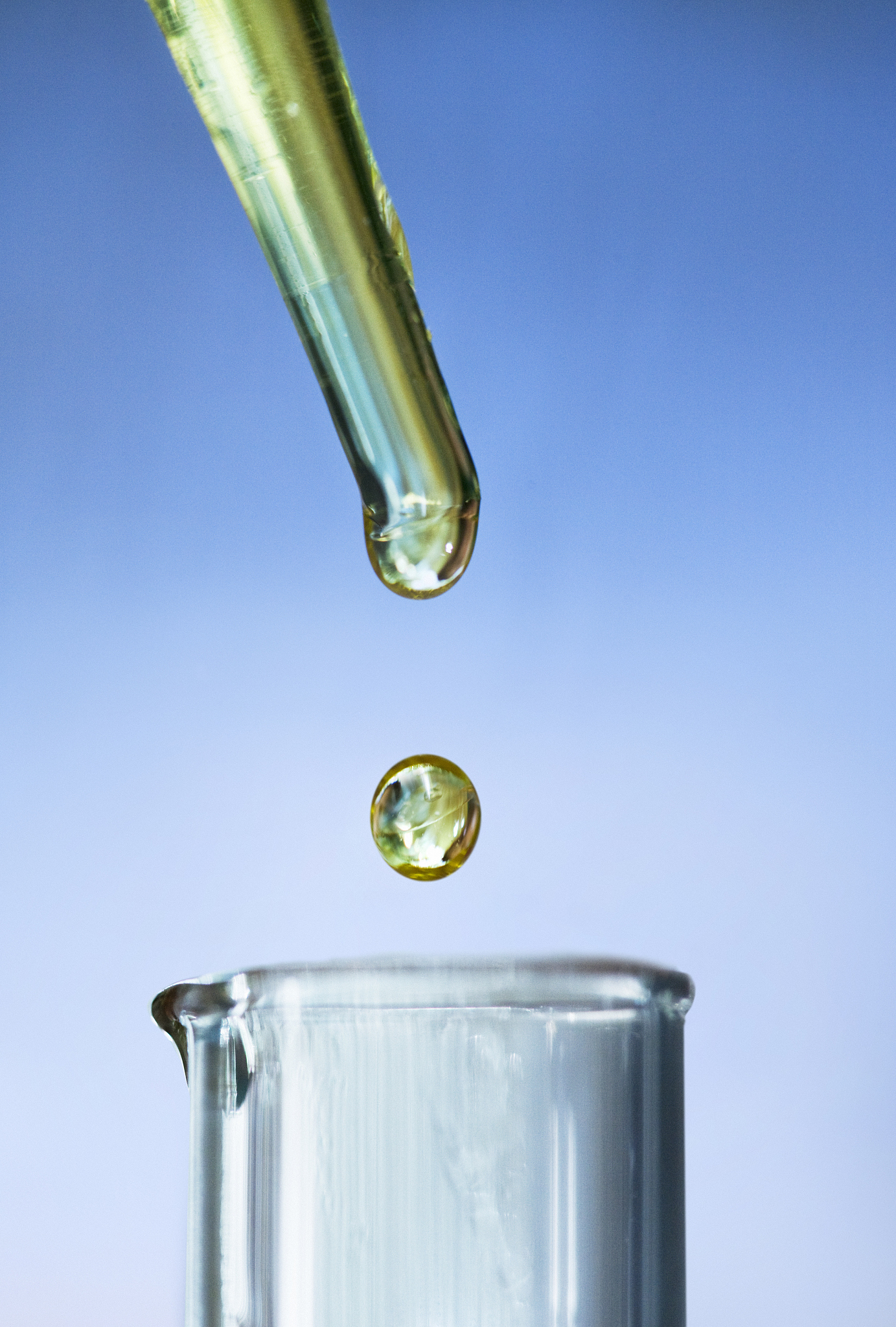 水滴从胶面上留下来里面会有胶吗