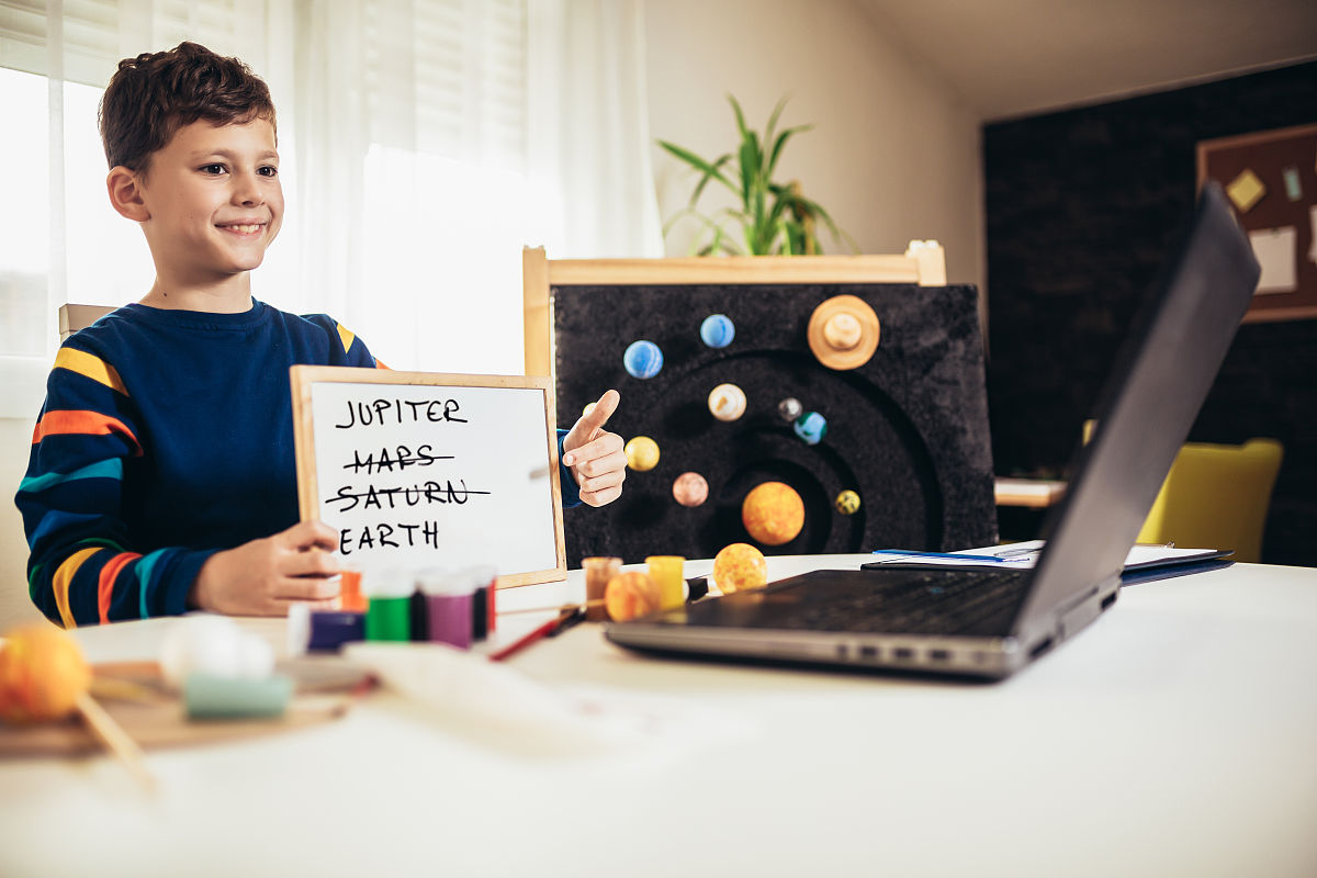 导致体育特长生文化成绩不好的外部因素