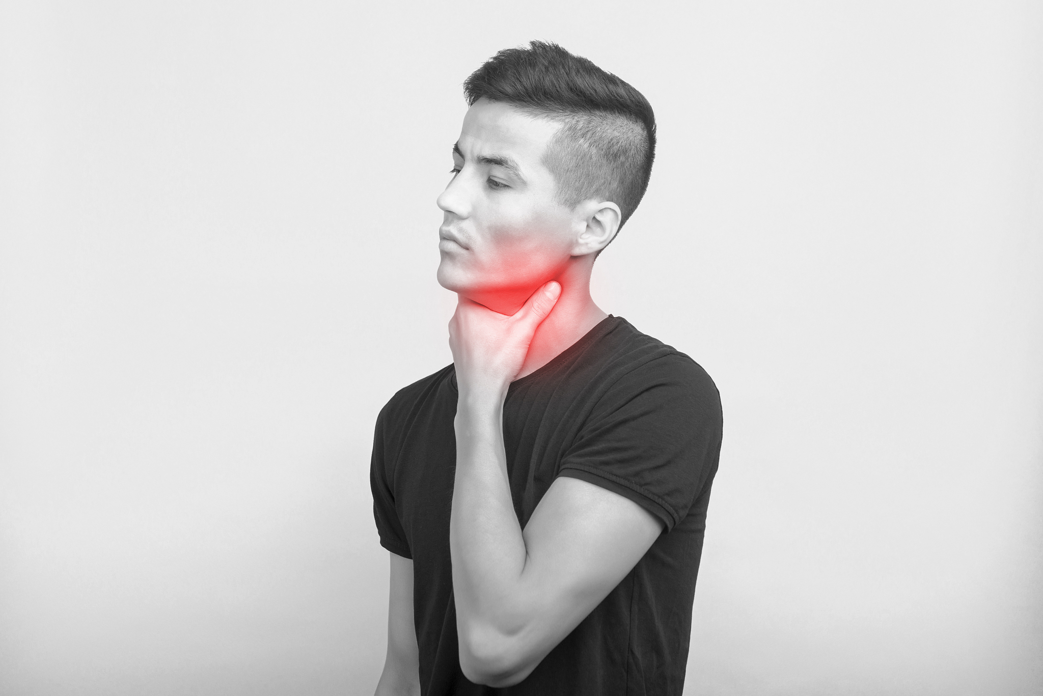 喉咙痛会导致发烧吗