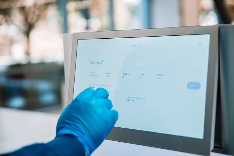 评估标记间连锁程度：用于育种设计的LD分析