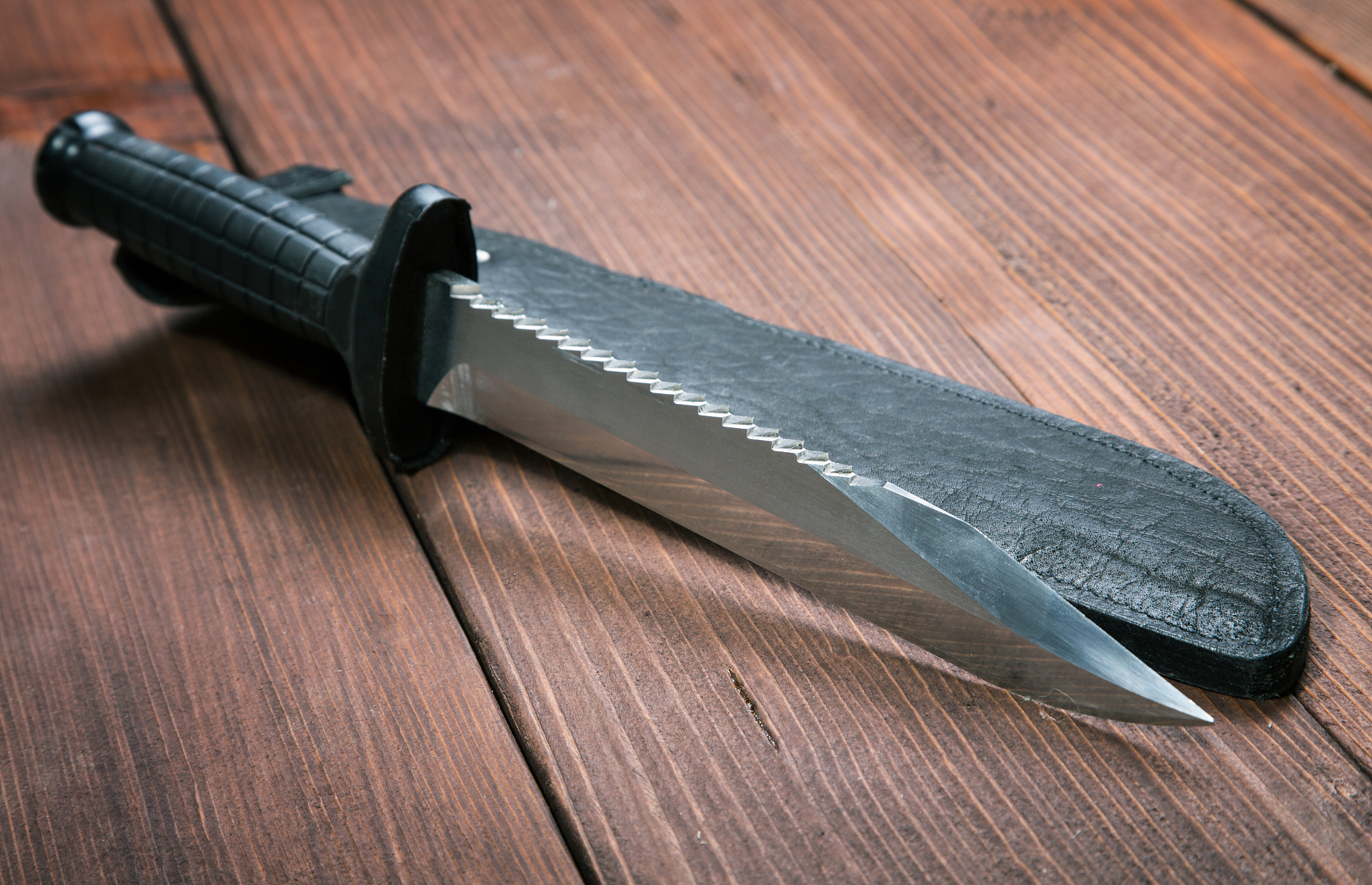 knives with large blades on the table close-up