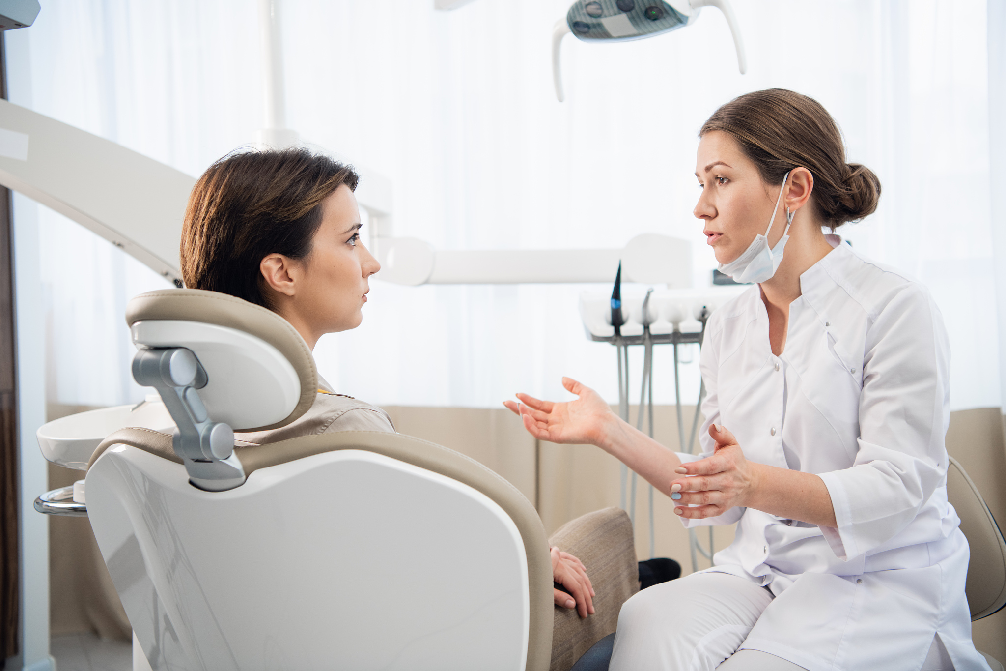 守护英雄的“齿”冠：我们为消防员送上口腔健康科普