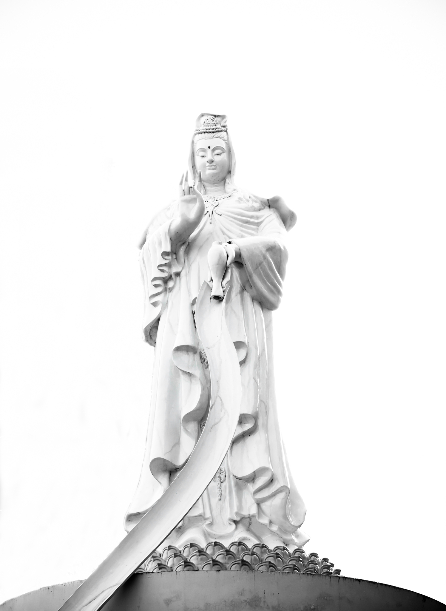 观音菩萨的教诲：自求伞者无需他度 - 启示我们战胜困难的智慧
