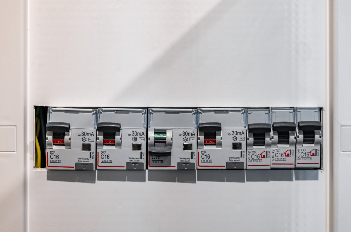 电路通断是什么意思？详解电路中‘对地’通断含义