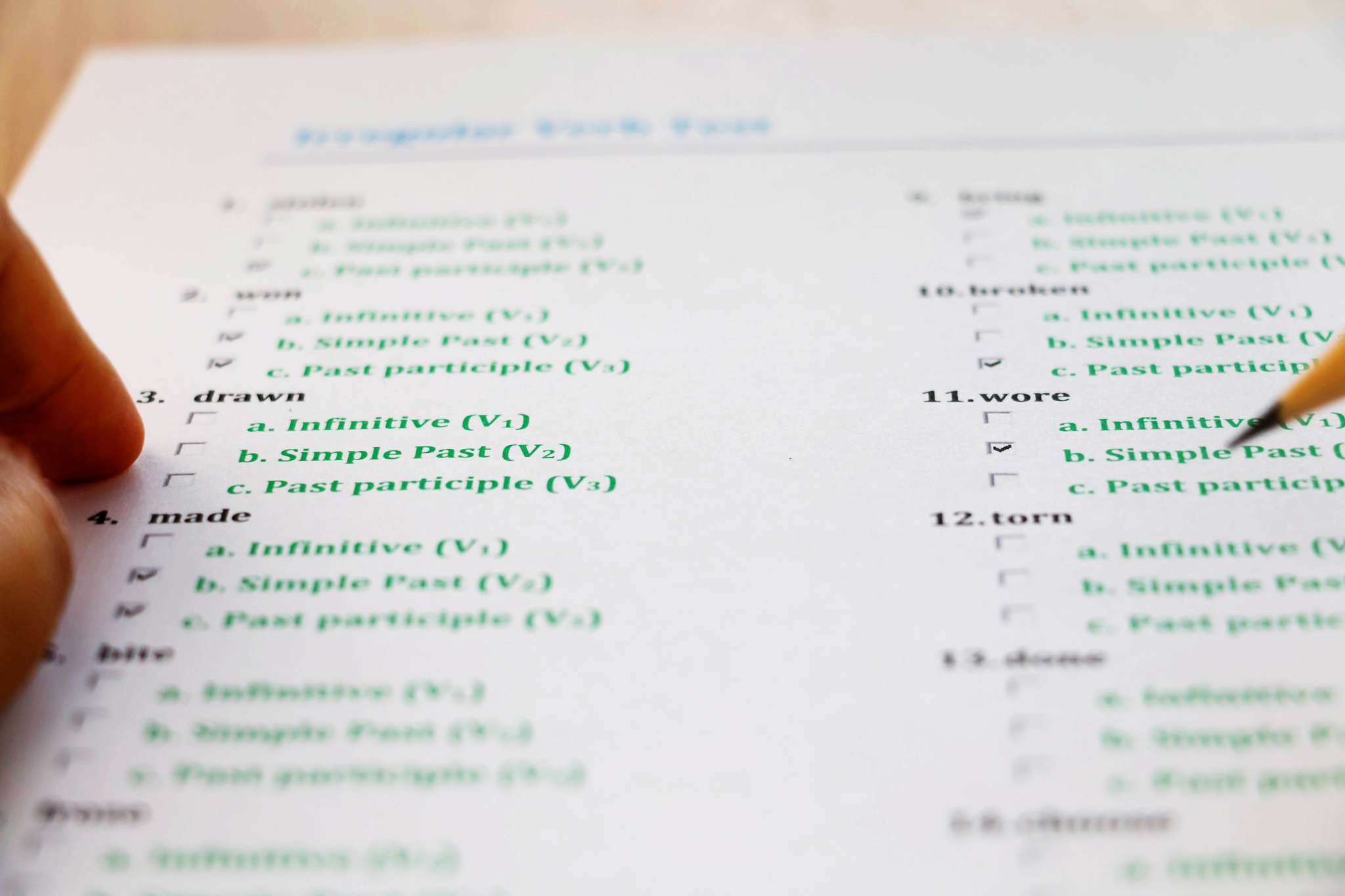 如何在高等数学教学中增强大学生的英语能力