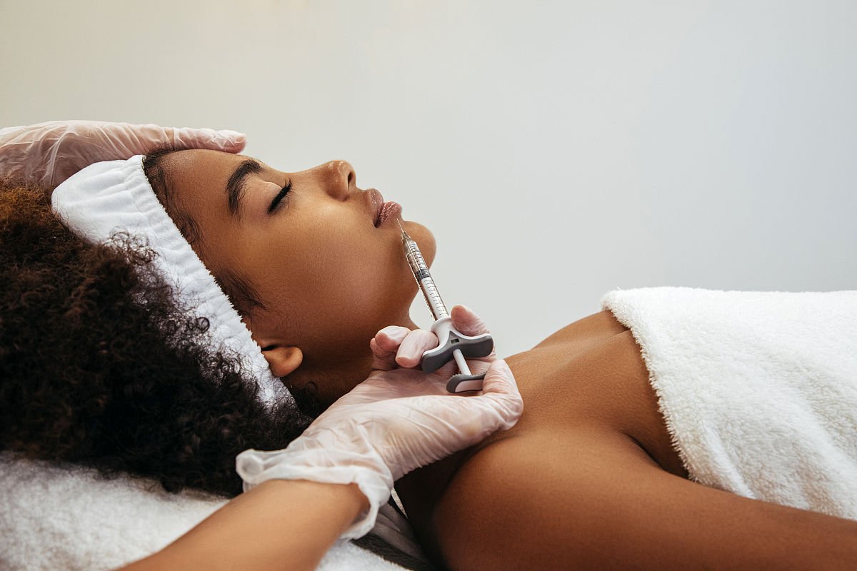 贵阳卫生学校五年大专和中专招生条件报名要求