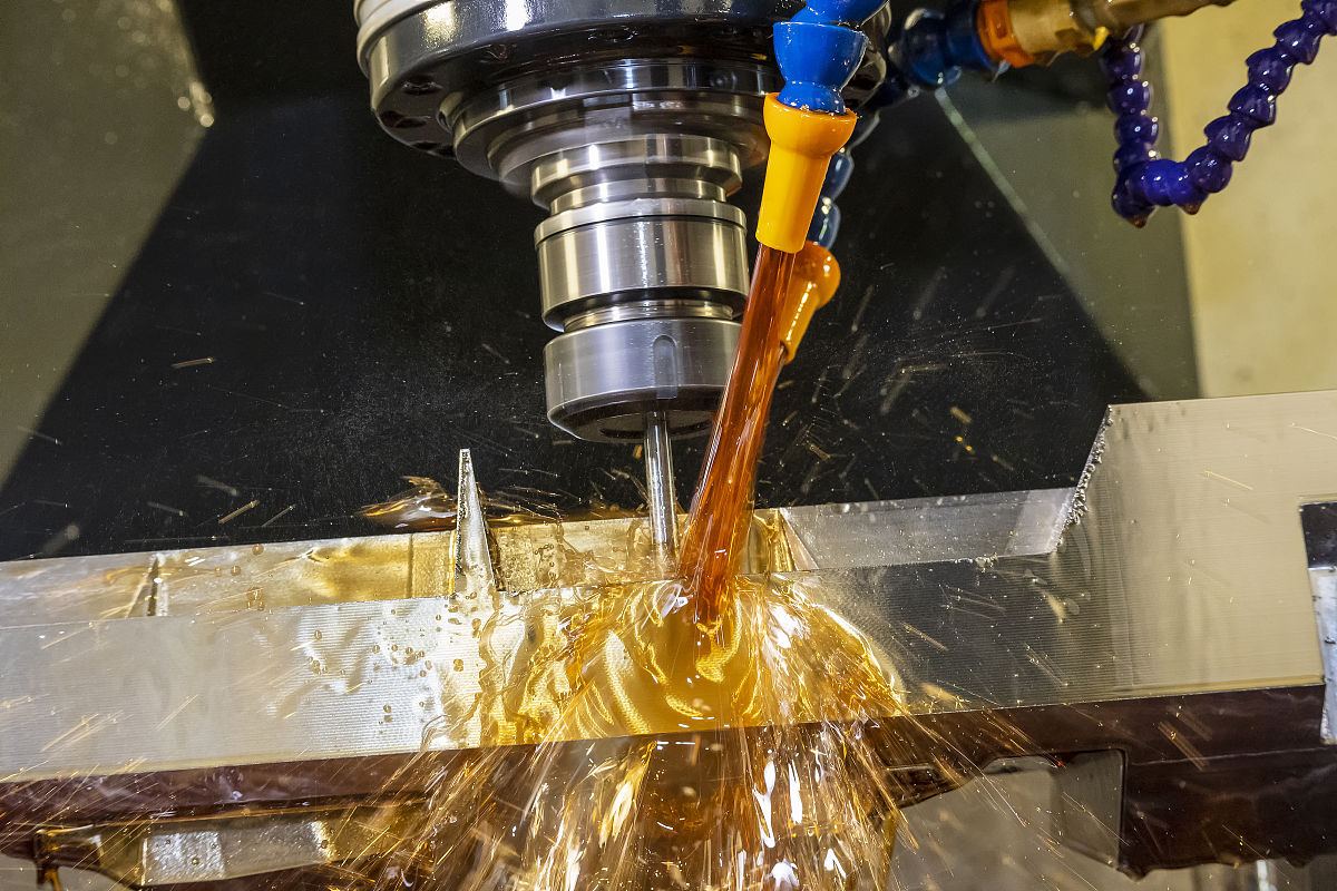 重庆聚英技工学校2022年招生专业-机电/汽车/电子/建筑等热门专业