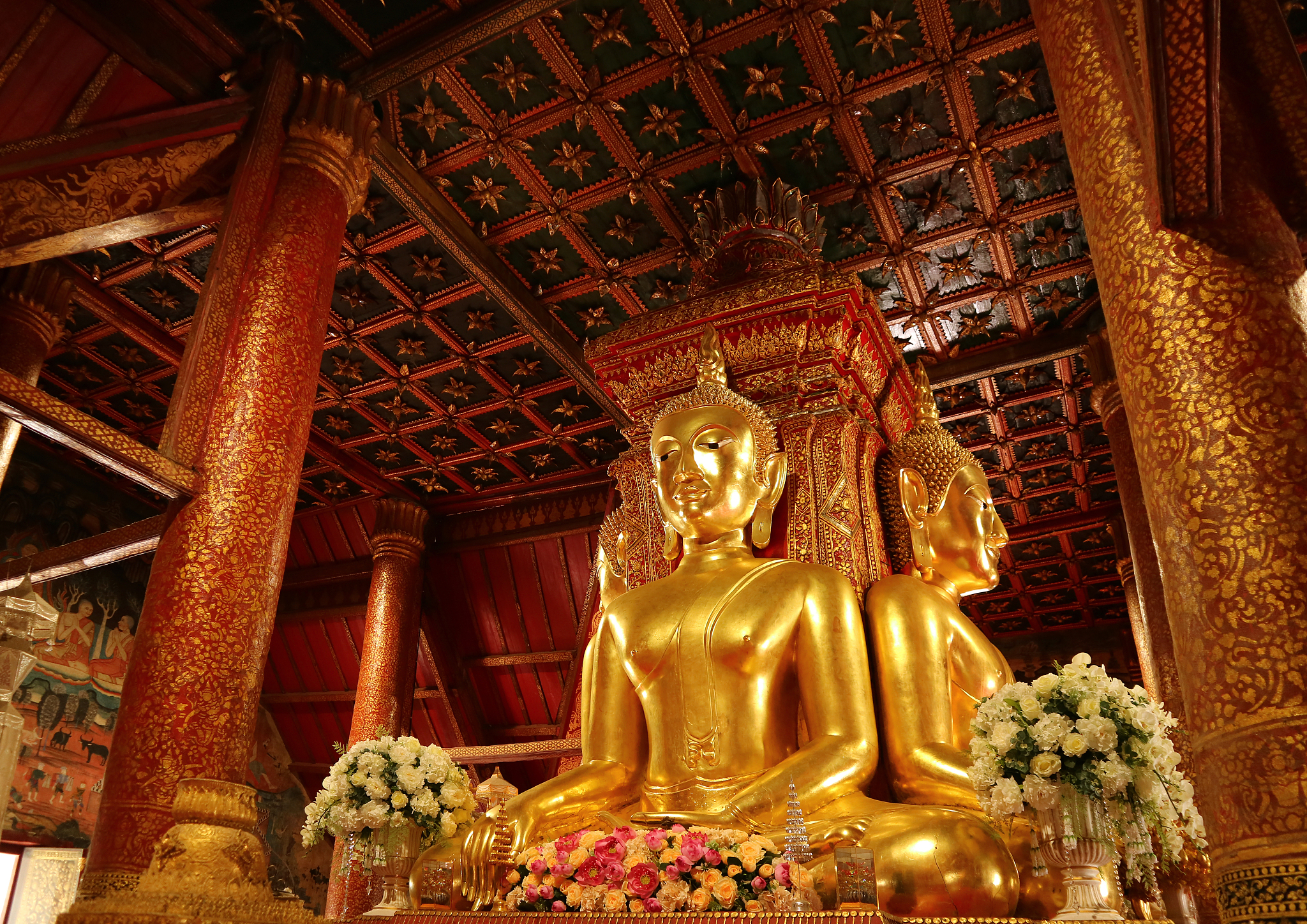 unique and gorgeous golden four-sided seated buddha images of wa