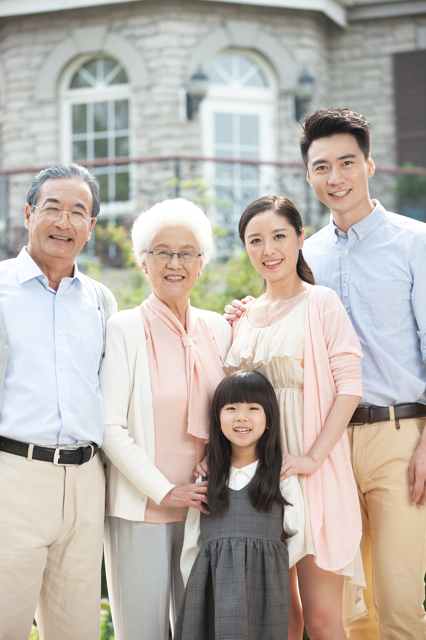 这辈子只要家人和孩子不得病平安健康！至于其他有则锦上添花没有也依旧风华！五百字