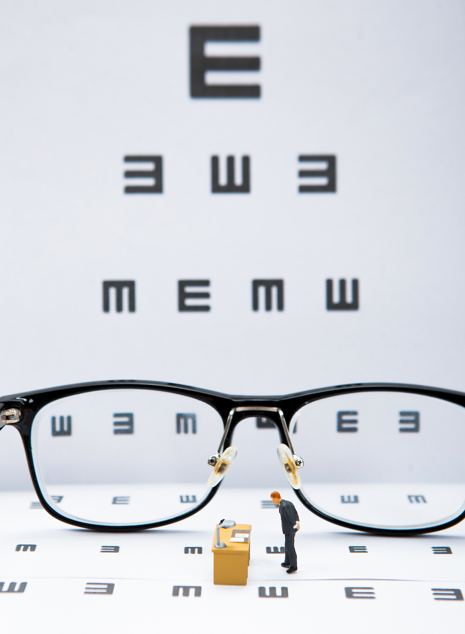 眼视光与配镜专业：社会发展的新机遇与挑战