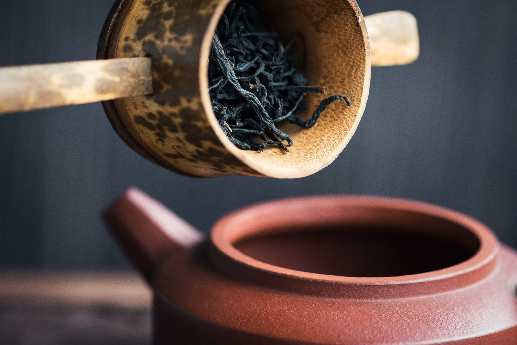 最佳紫砂壶泡茶选择：普洱、红茶、乌龙茶等