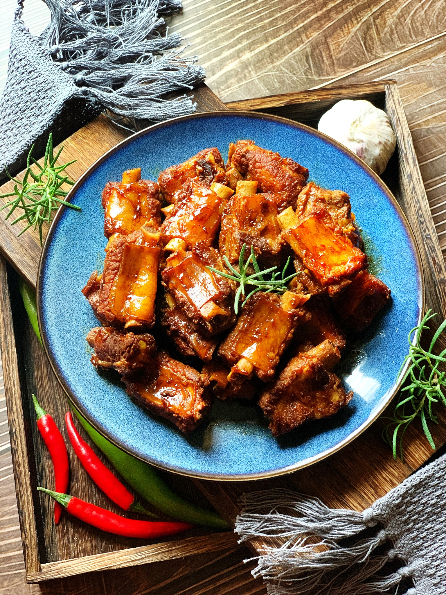 写8条美食中文标题