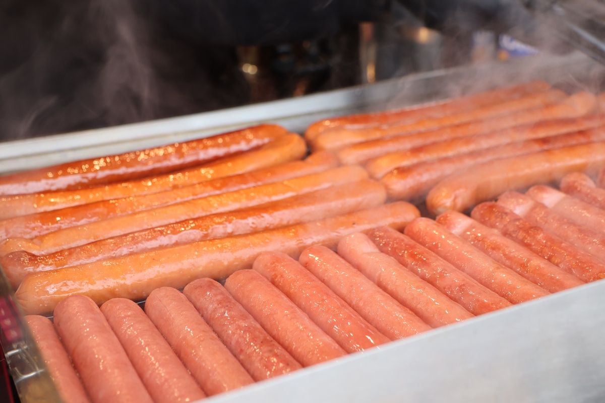 揭秘火山石烤肠和淀粉肠：你不知道的成分真相