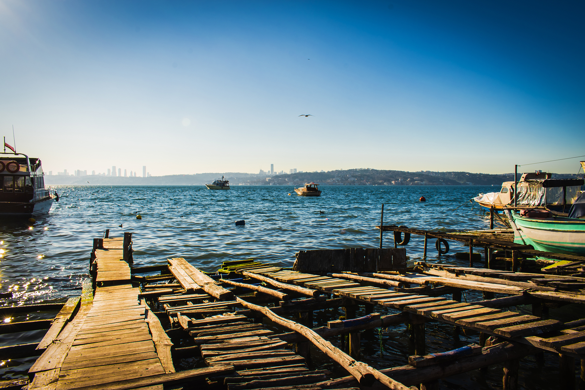 istanbul bosphorus, istanbul bosphorus view from the fishing doc
