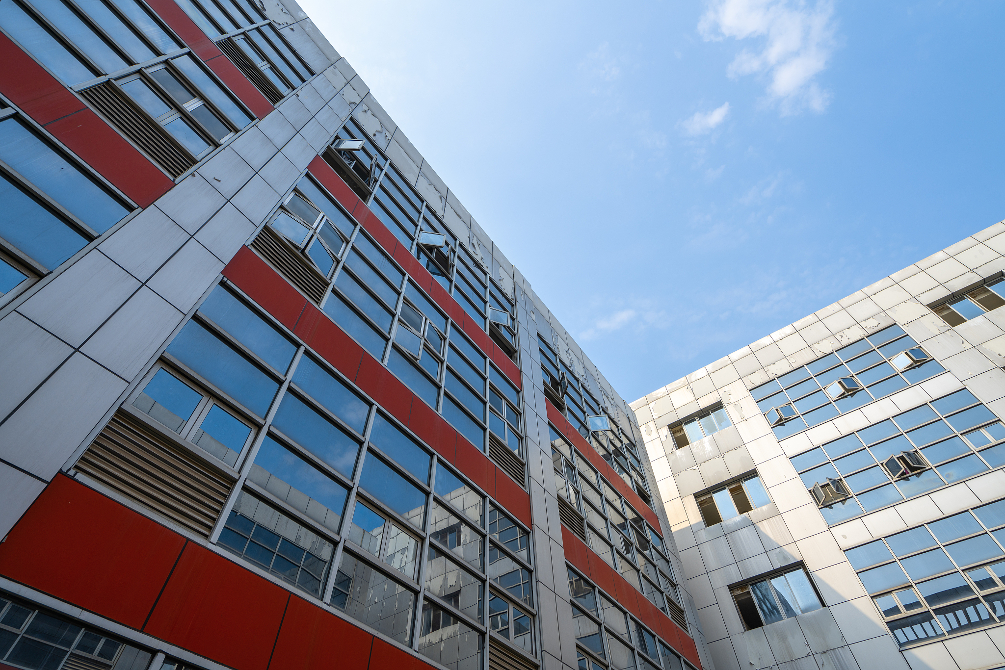 青岛工业技术学校招生办联系电话