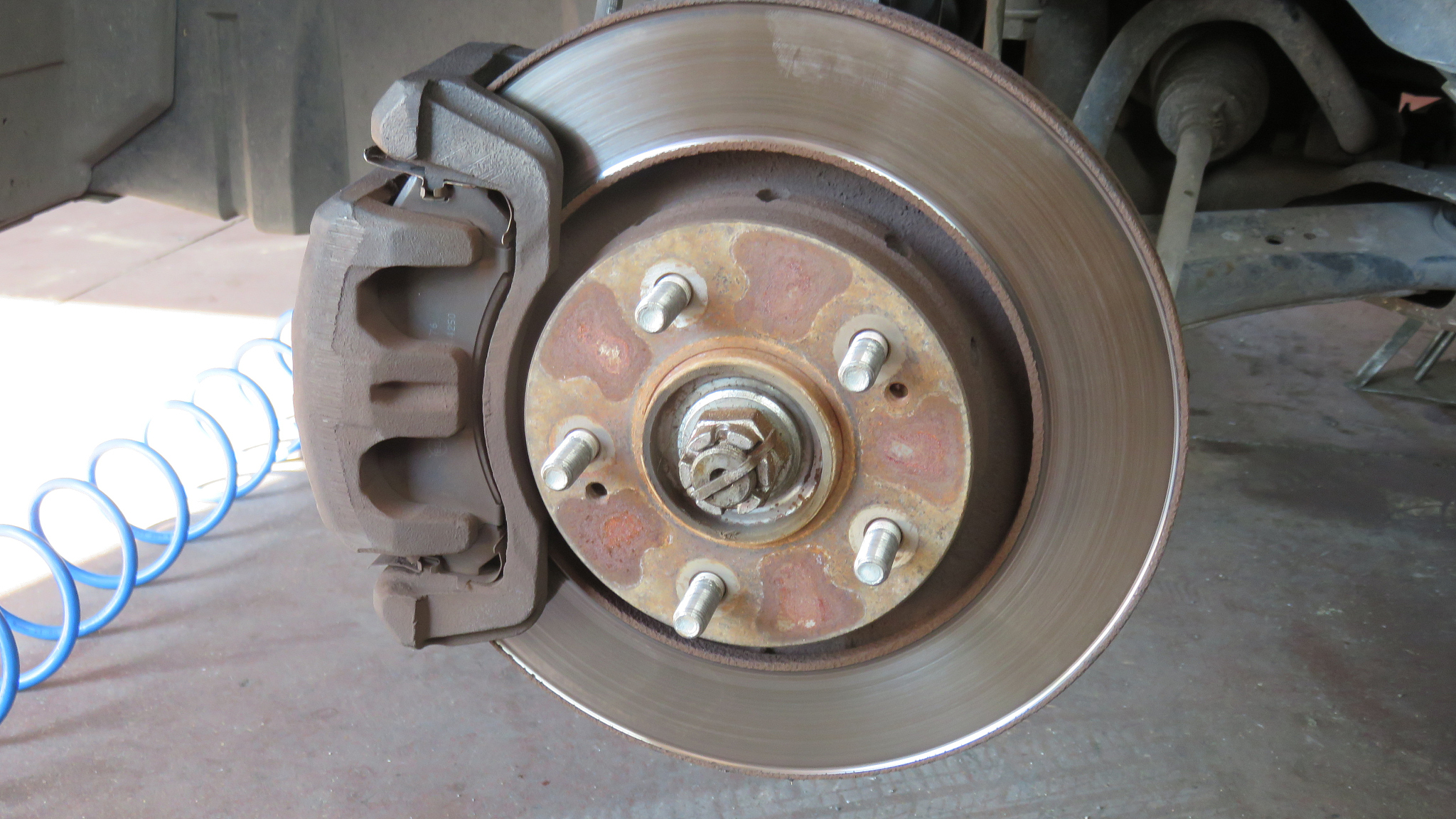 分析轮盘式制动盘所受的载荷