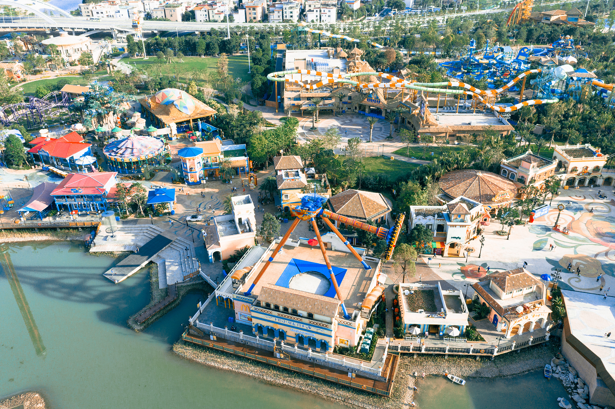 吉隆坡开迪士尼乐园的利弊分析：地理位置、天气、竞争和价格