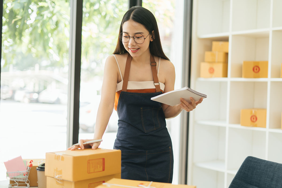 水钢职工中专开设新专业：师资力量成关键