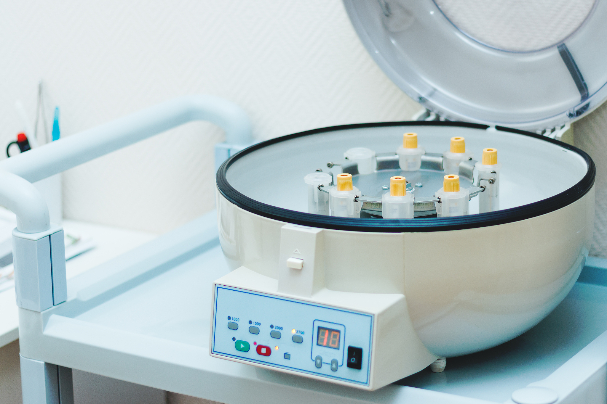 血液离心机转速设置指南：分离血浆、红细胞和白细胞