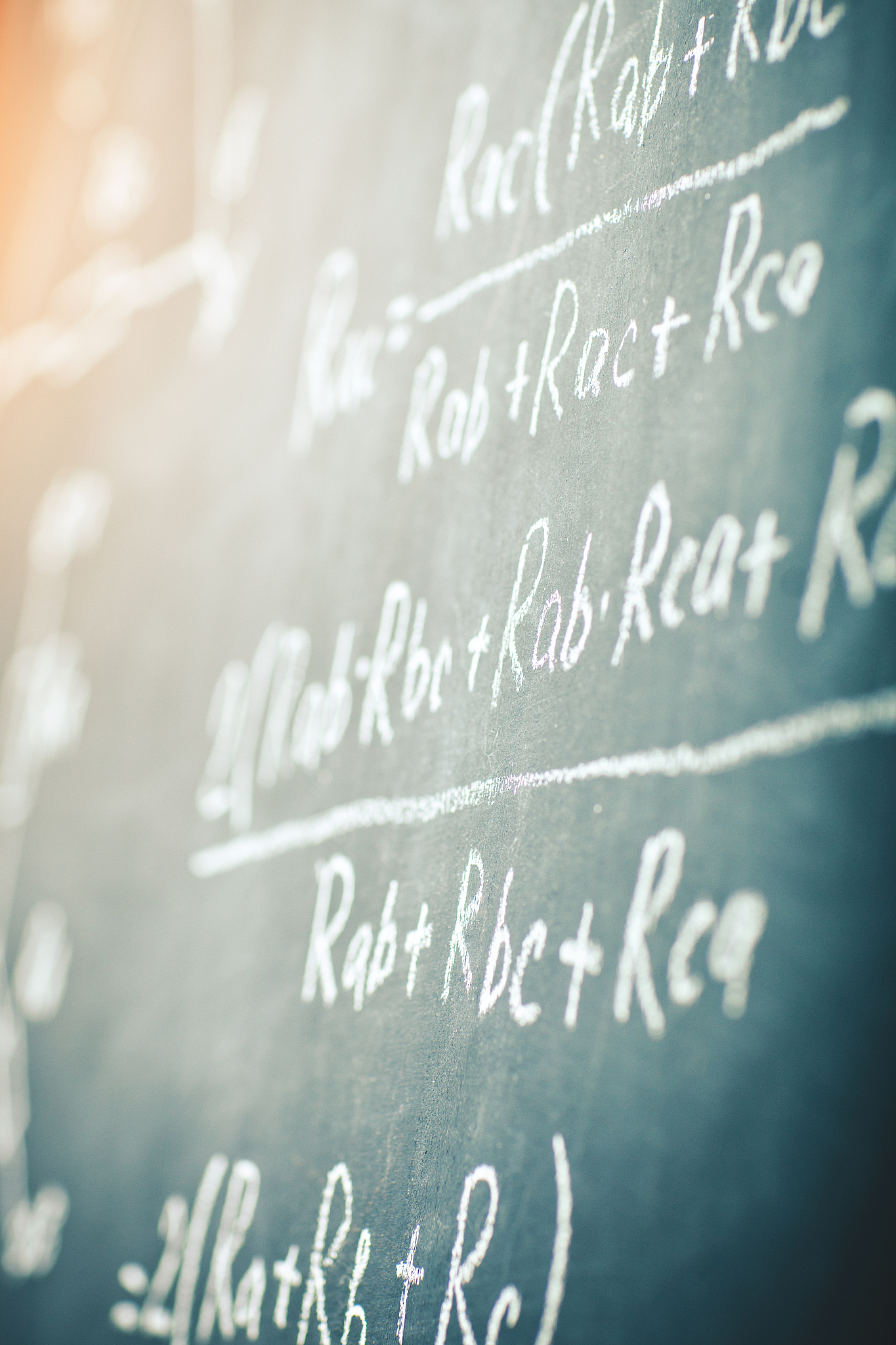 运算放大器放大倍数公式及影响因素