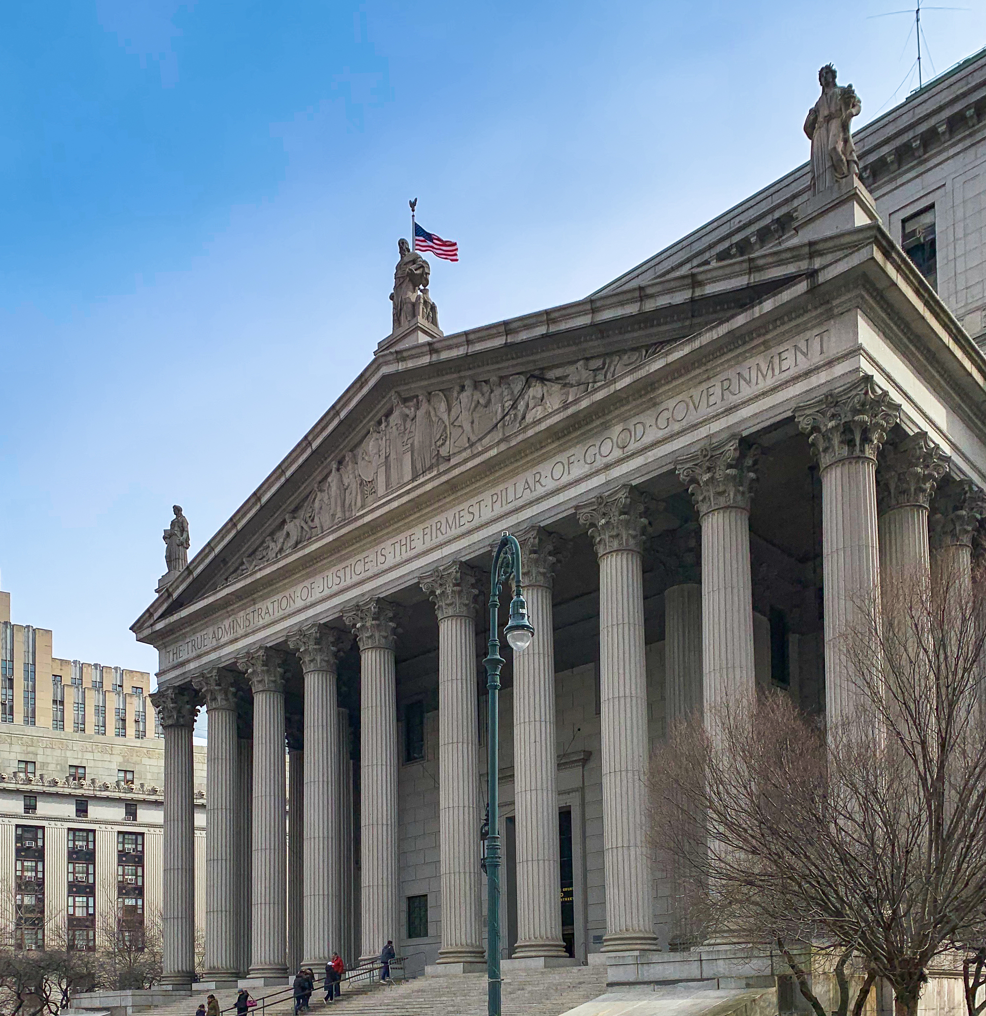 纽约产业联动助力体育城市建设的逻辑：经济、品牌、社会效益