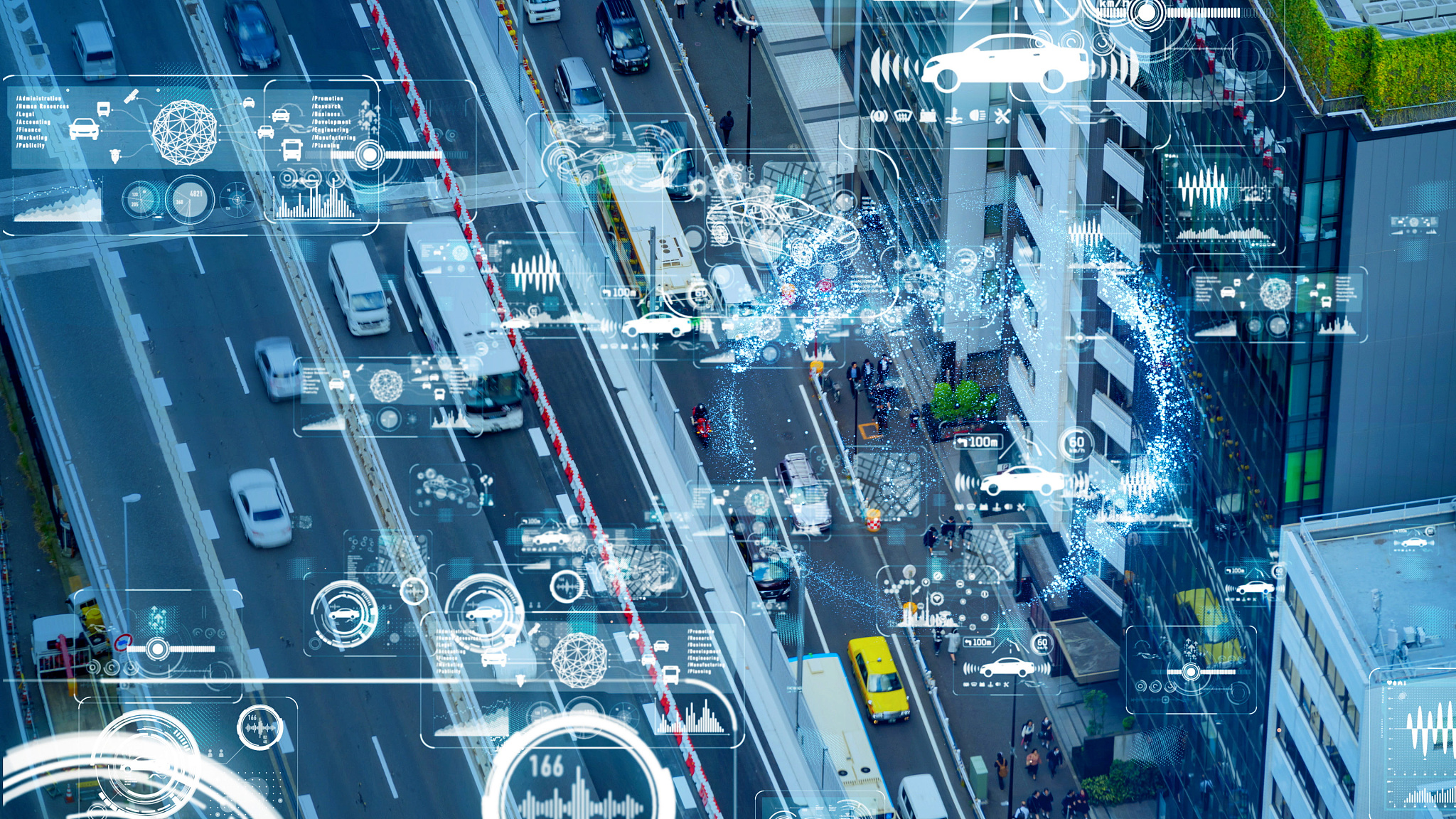 1223368659：提炼下列内容改写为500字左右。智慧交通是伴随着生产力的发展和社会转型由生产力对交通发展的支配性从而引发的交通供给应与交通需求相匹配的深刻认识与变化。从历史的交通发展与生产力之间的自相似同构性中可以看到不同的社会形态对应着不同的产业形态由不同的产业形态而导致的交通形态和交通需求是不一样的。社会形态的不断进化交通形态、交通需求也随之自相似的同构进化。如当今的信息化社会其知识、信