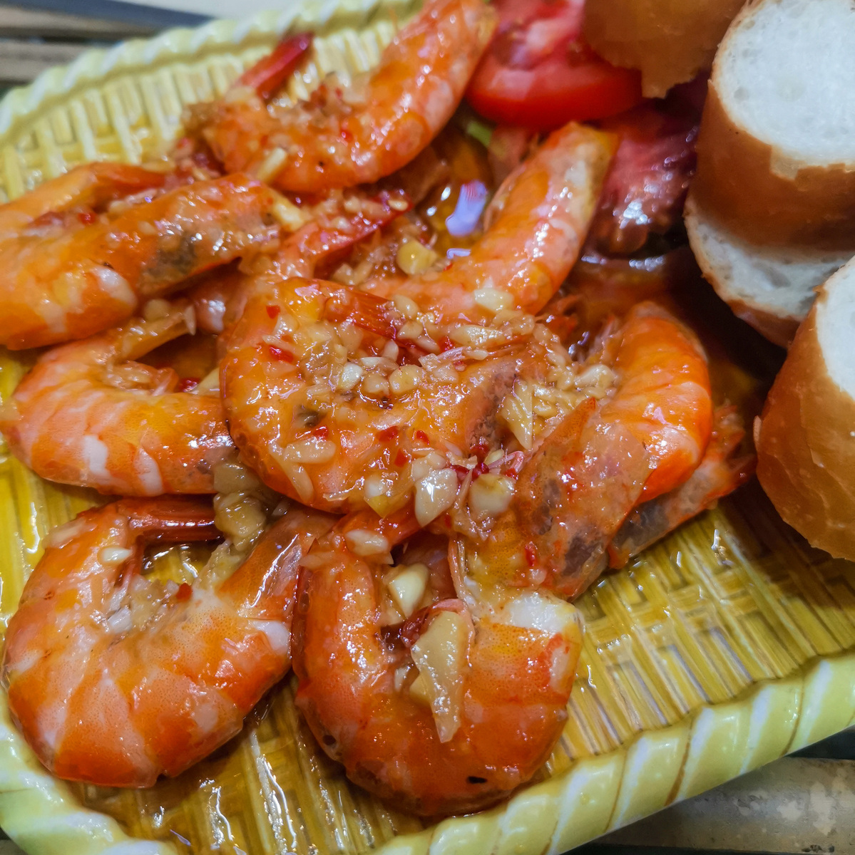 美味蜂蜜核桃虾:简单易学,午餐新选择 美味蜂蜜核桃虾:简单易学,午餐新选择