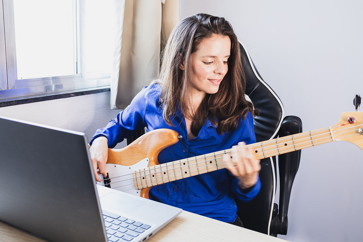遵义航空专业学校招生条件：适合哪些学生就读？
