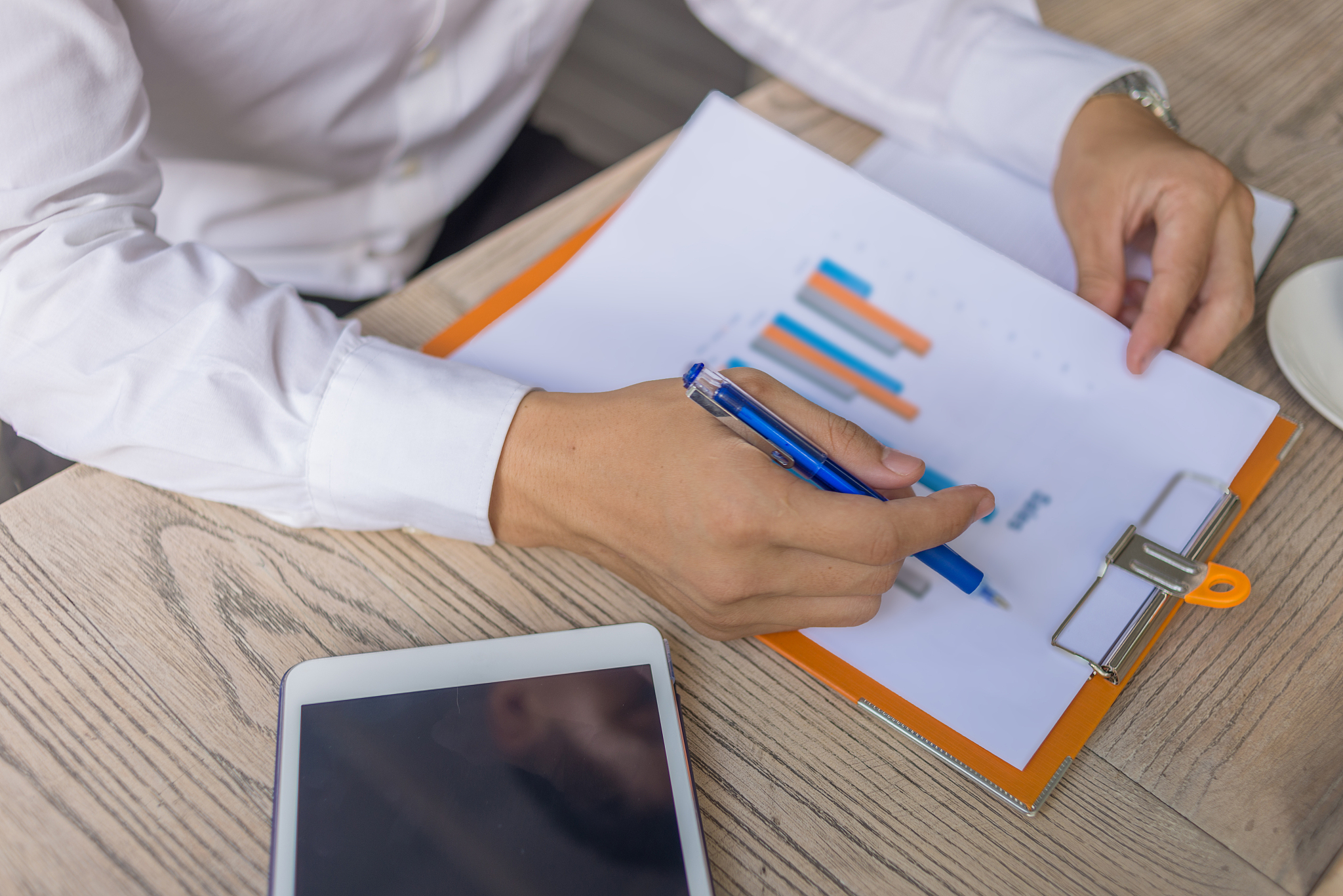 山东文登第五职业高中专业设置：汽车维修和电子商务专业前景广阔