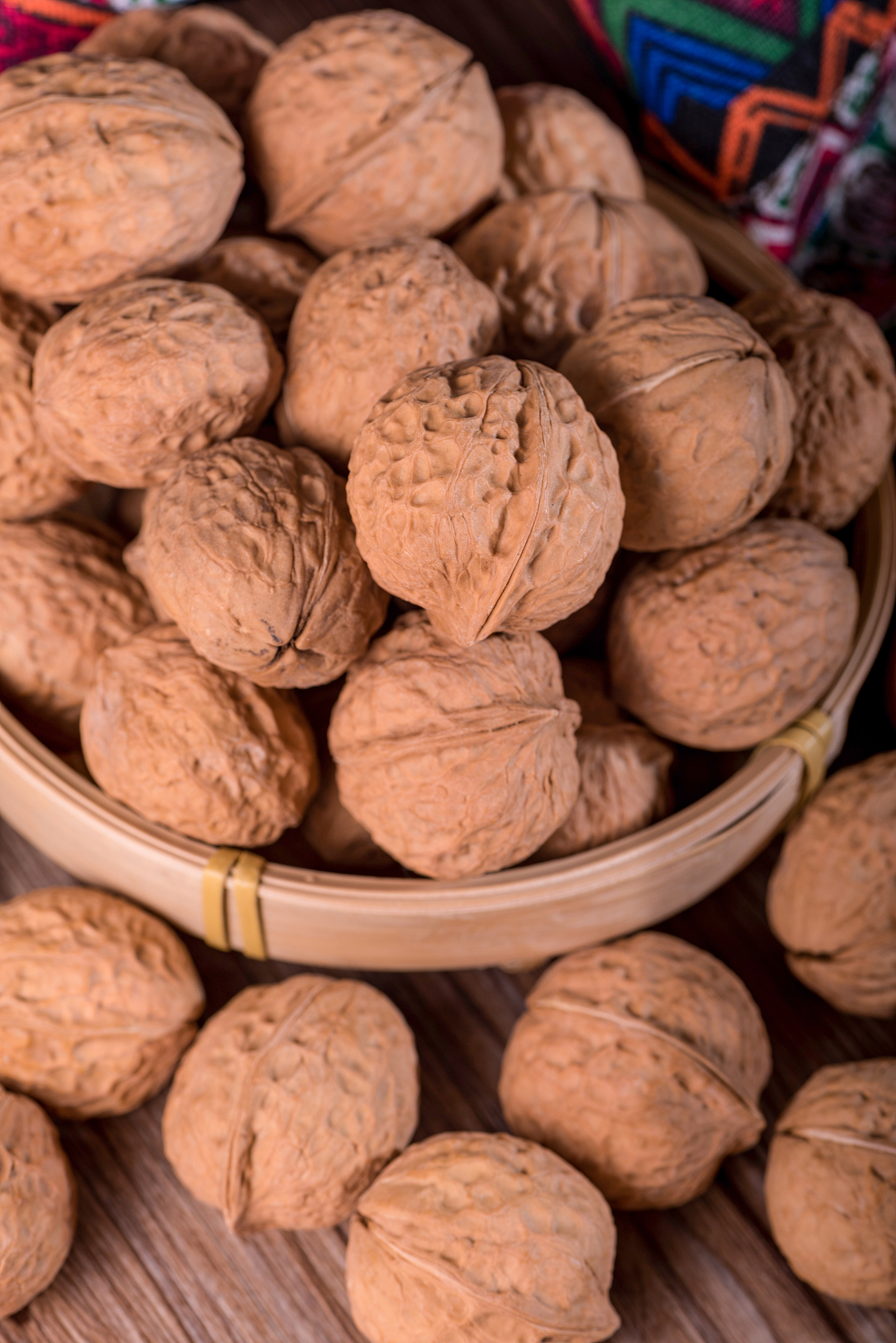 云南大理纸皮核桃：壳薄易剥，醇香酥脆，年销量上万吨！