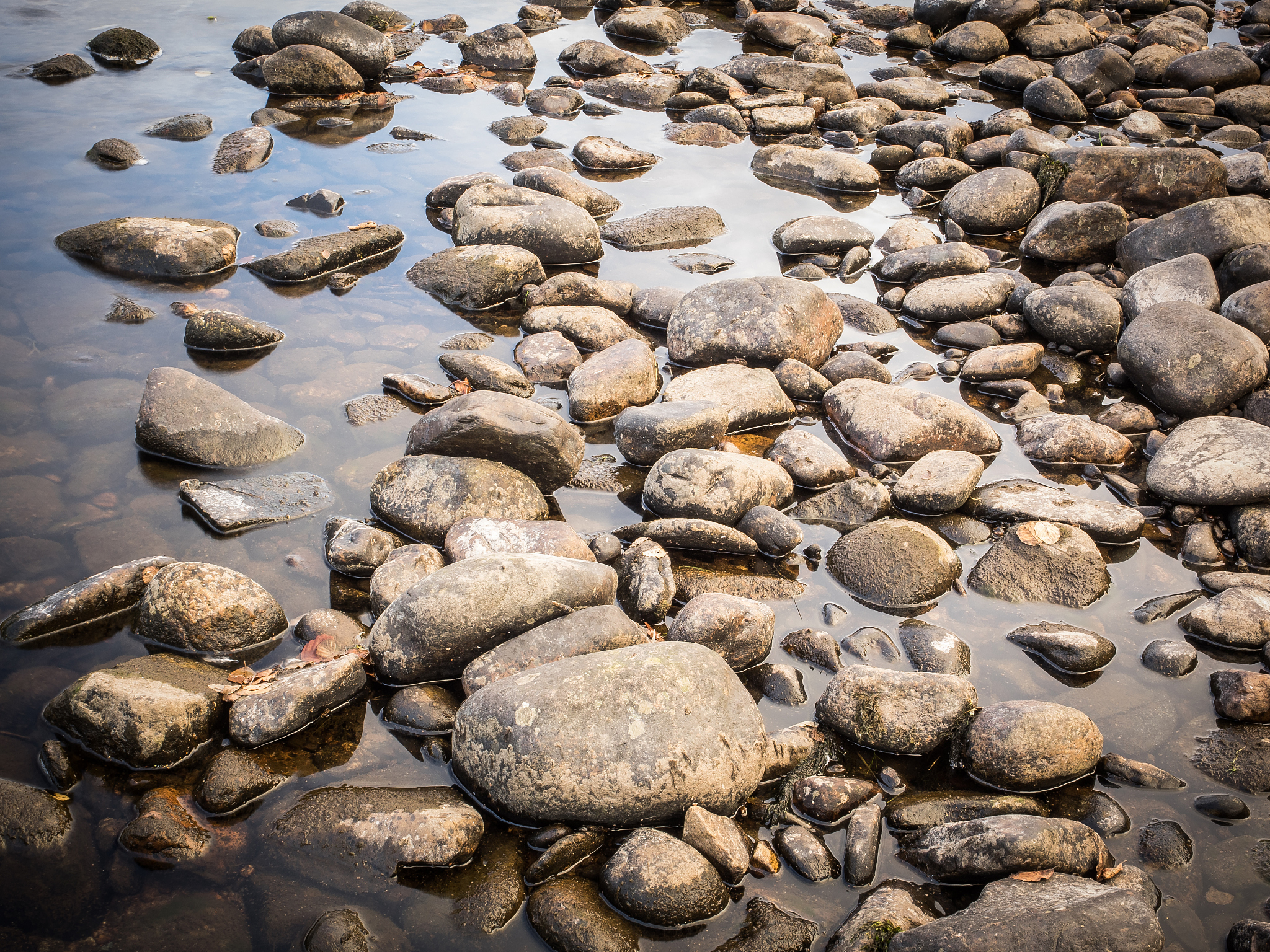 鹅卵石是怎么形成的