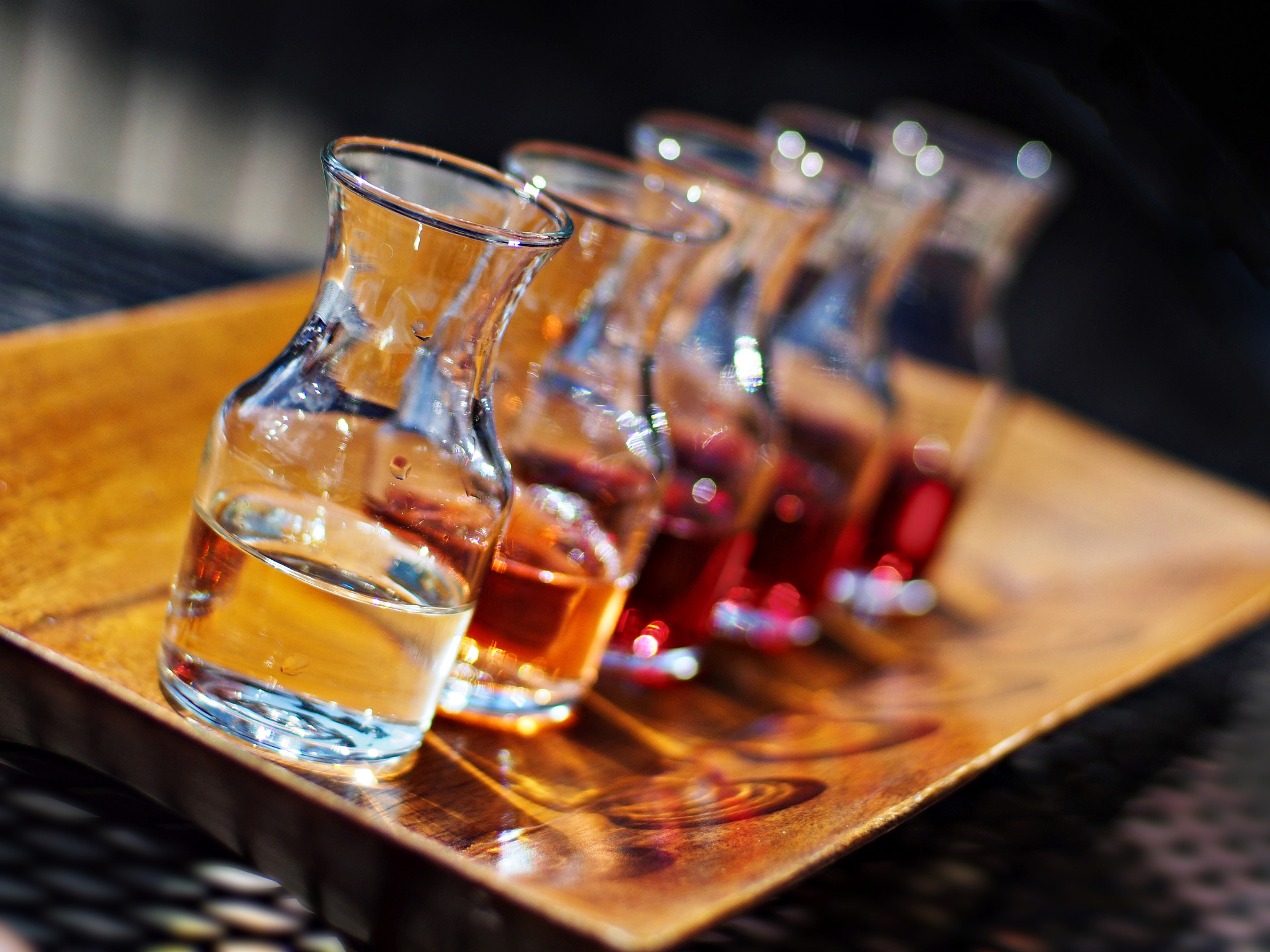 自酿啤酒配方：简单易懂，在家也能做出美味啤酒！