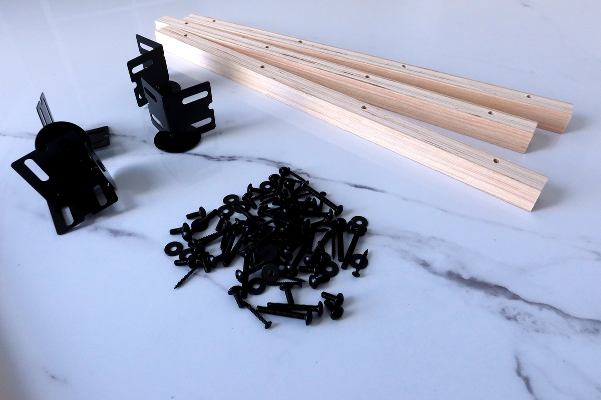 亚克力板螺丝固定支架：两面可上螺丝的支撑装置